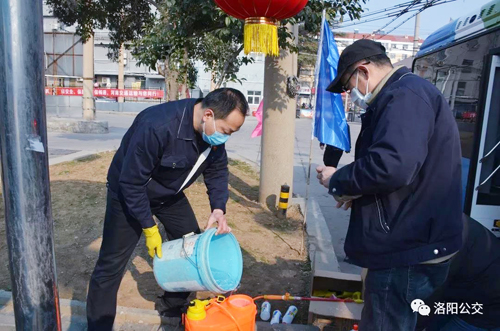 關(guān)鍵時刻，黨員挺身而出